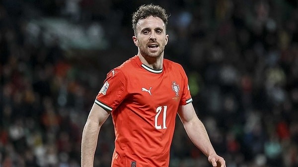 Diogo Jota Neden Öldü? Liverpool Futbolcusu Diogo Jota Öldü mü? Diego Jota Kimdir, Hangi Arabayla Kaza Yaptı? Kaç Çocuğu Vardı, Eşi Kimdi? Diogo Jota Saat Kaçta Öldü?